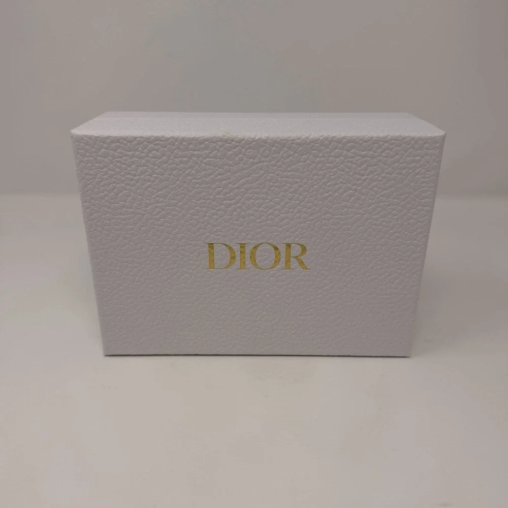 DIOR Around The World Travel Jewelry Case & Miss Dior Blooming Bouquet Gift Set